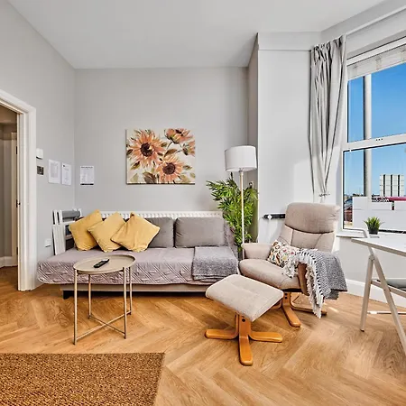 1 Dunluce Park - Portrush By The Sea Appartement Buitenkant foto