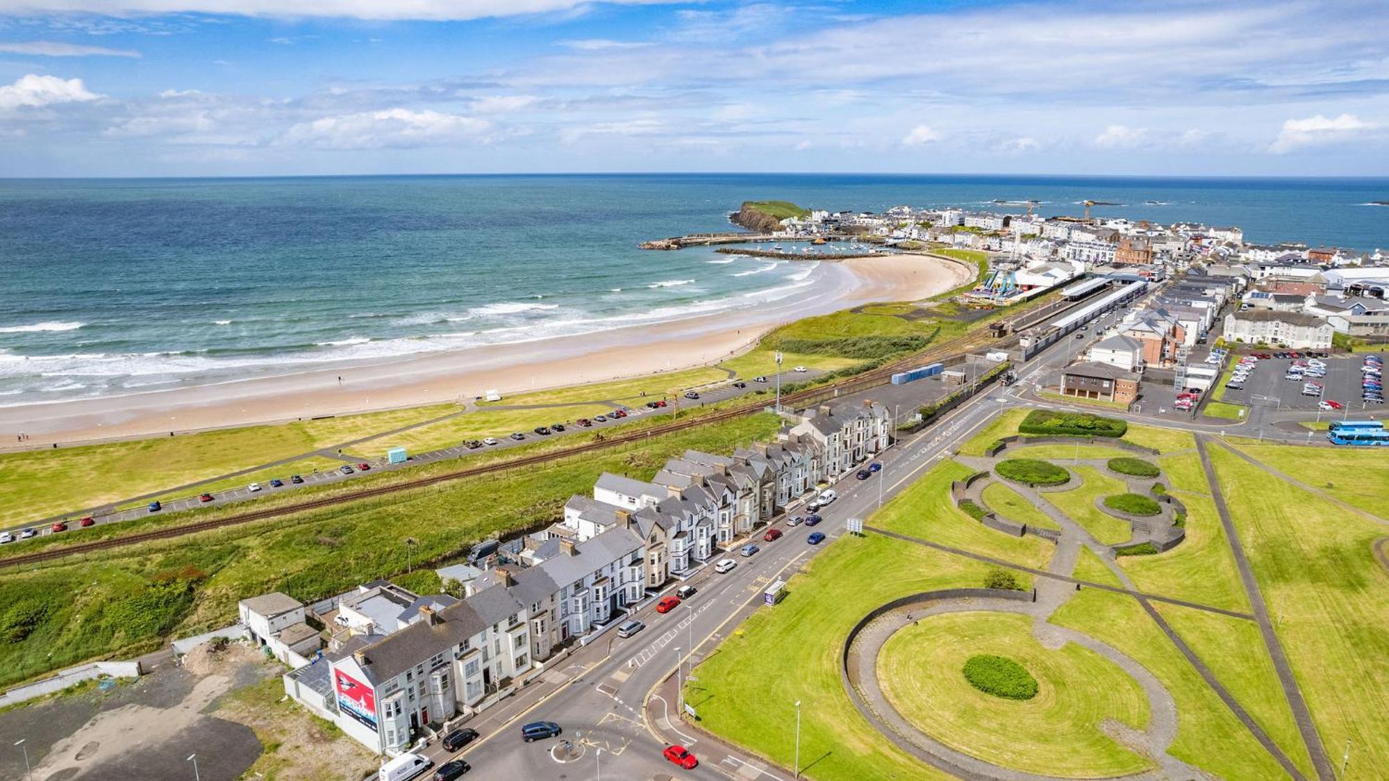 1 Dunluce Park - By The Sea