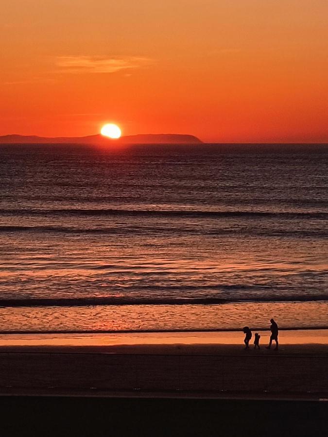 1 Dunluce Park - By The Sea Apartment *