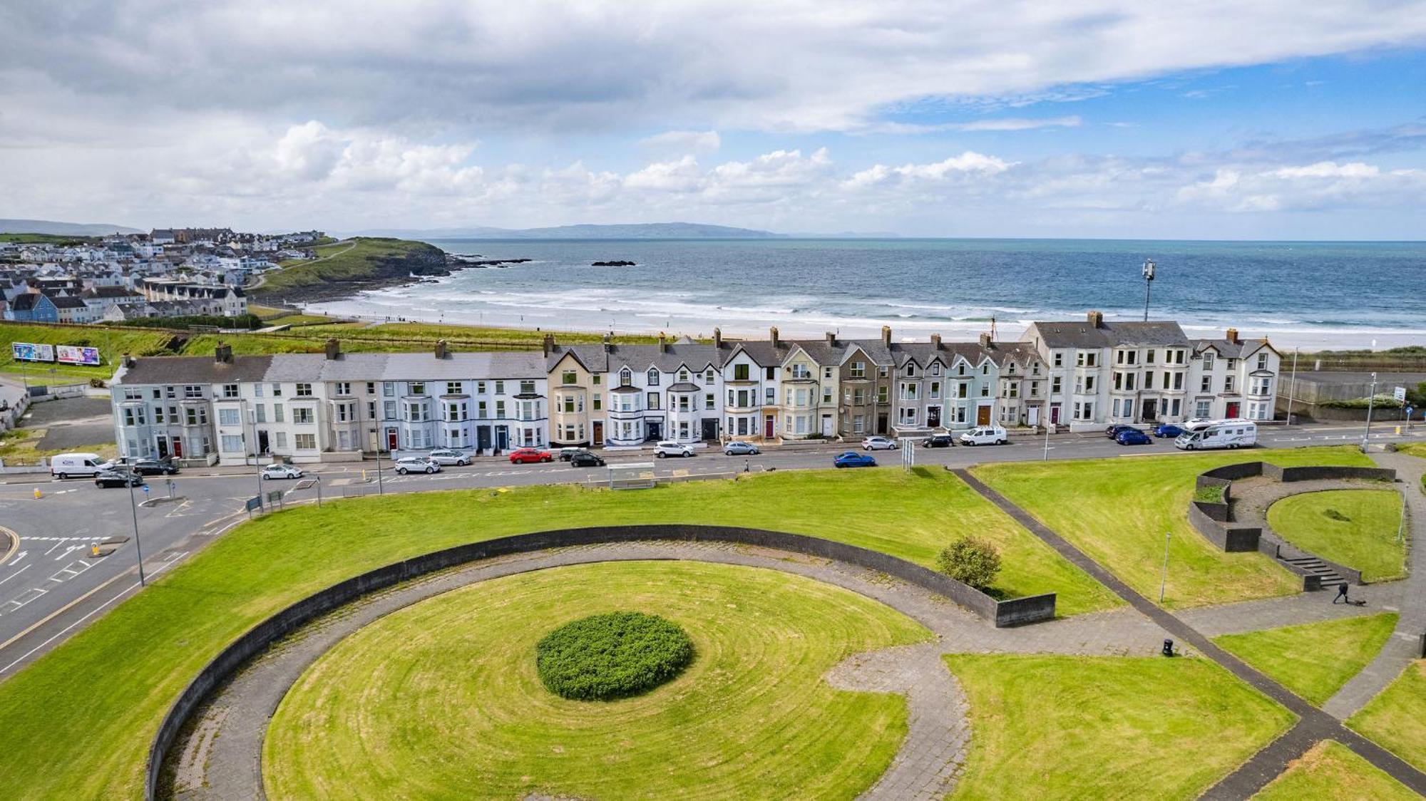 Apartment 1 Dunluce Park - By The Sea *